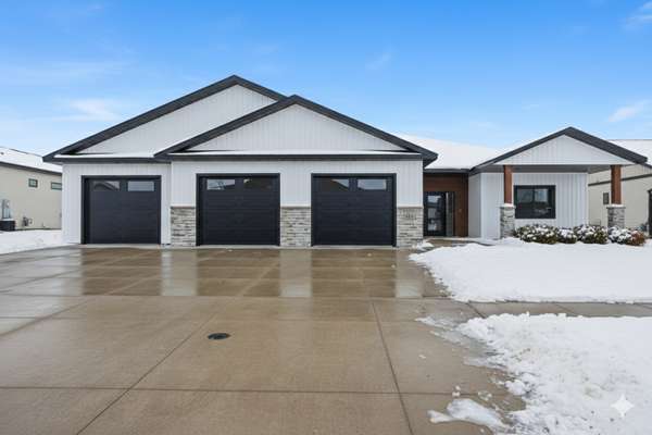 109 Annies WAY,  Mapleton,  ND 58059
