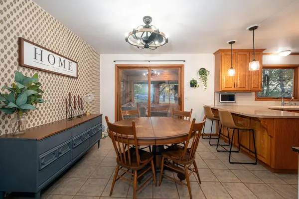 1835 Jamison DR, Windom, MN 56101