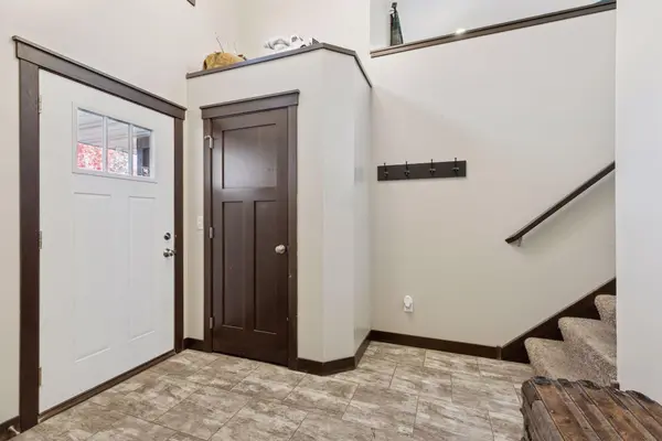 1050 Pheasant RUN, New Richmond, WI 54017