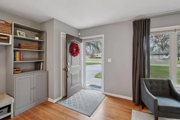 1615 Garland LN N, Plymouth, MN 55447