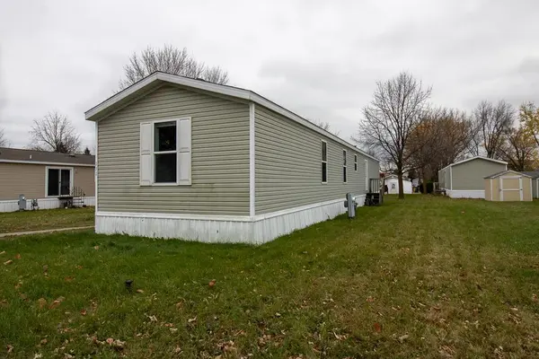 111 Newton ST, Mankato, MN 56001