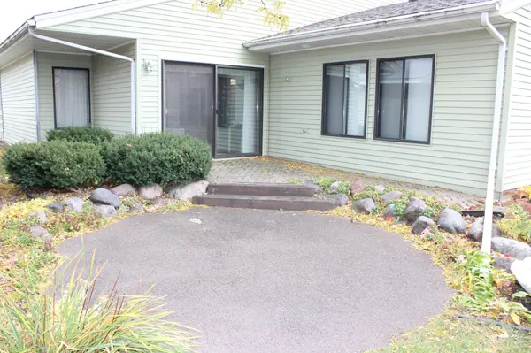 520 Graham ST SW, Hutchinson, MN 55350
