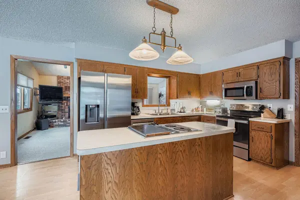 7071 Empire LN N, Maple Grove, MN 55311
