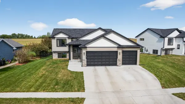 2221 Petersen DR NW, Stewartville, MN 55976