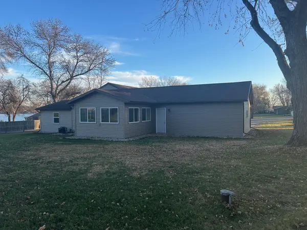 1795 50th AVE NE, Willmar, MN 56201