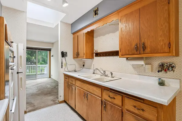 7100 Dupont AVE N, Brooklyn Center, MN 55430