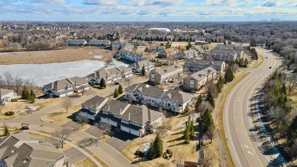 4986 Archer LN N, Plymouth, MN 55446