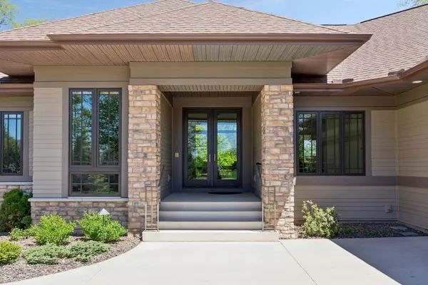 21049 France BLVD, Lakeville, MN 55044