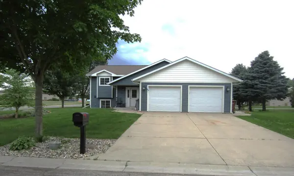 1103 N 15th ST, Montevideo, MN 56265