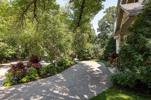 2828 Burnham BLVD, Minneapolis, MN 55416