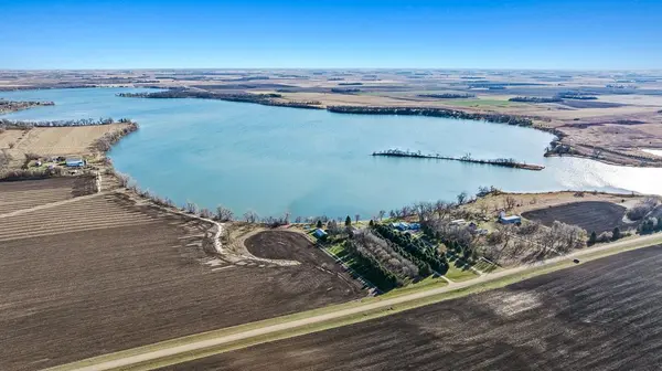 2424 County Road 101, Hendricks, MN 56136