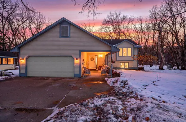198 268th LN NE, Isanti, MN 55040