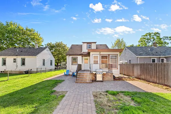 545 6th AVE S, South Saint Paul, MN 55075