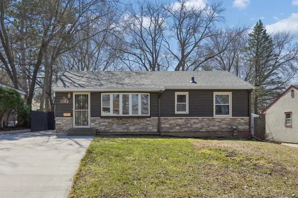2344 Cowern PL E, North Saint Paul, MN 55109