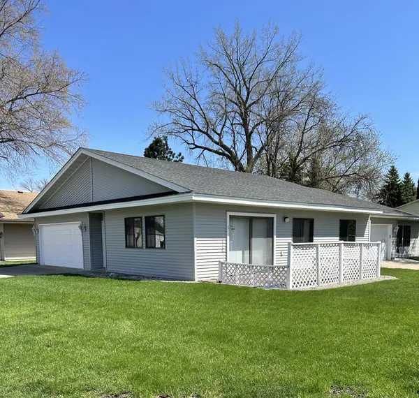 555 Graham ST SW, Hutchinson, MN 55350