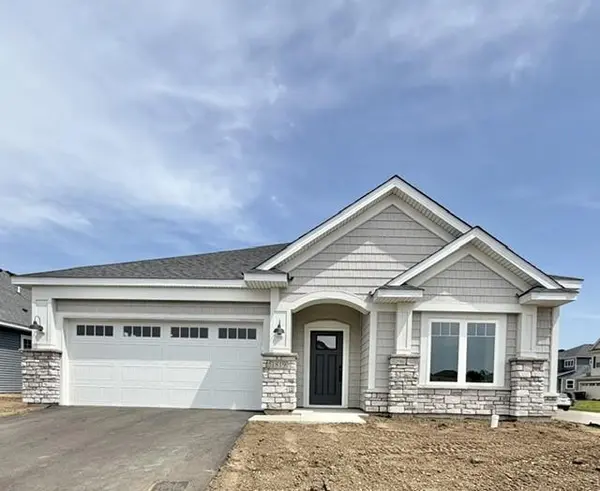 1819 Arrowhead ST, Shakopee, MN 55379