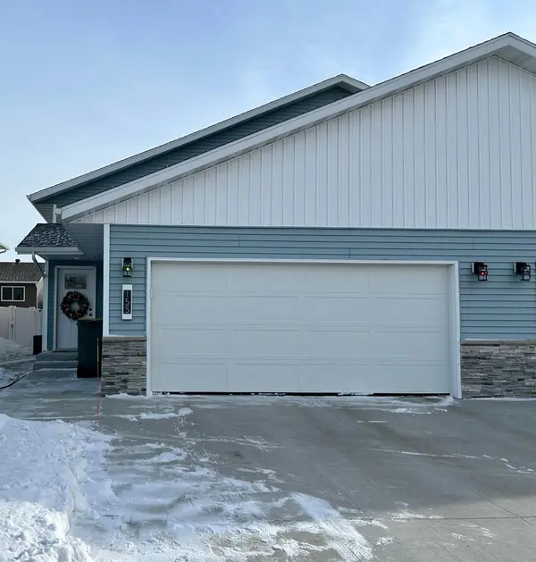 155 Pine AVE, Mapleton, ND 58059