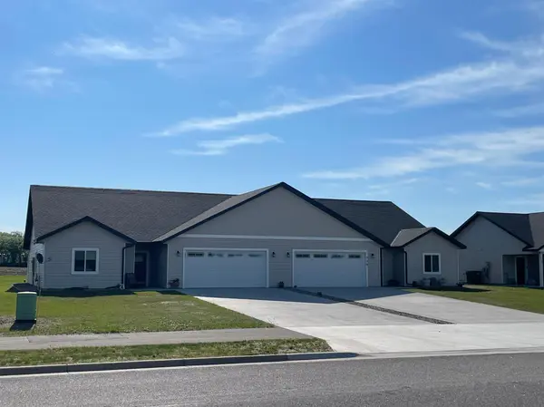 404 11th ST SE, Freeport, MN 56331