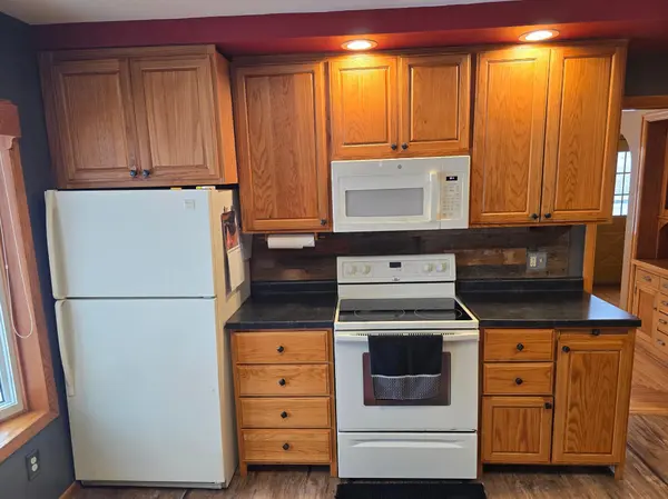67632 440th ST, Fairfax, MN 55332