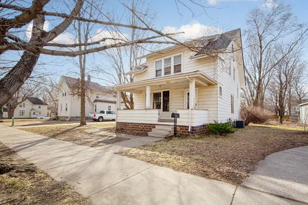 711 3rd ST NW, Faribault, MN 55021