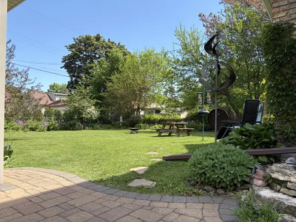 999 Nebraska AVE W, Saint Paul, MN 55117