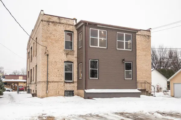 61 Cambridge ST, Saint Paul, MN 55105