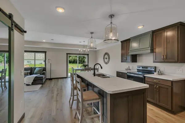 5815 Rivers Edge DR, Saint Cloud, MN 56303