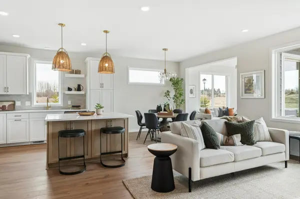 11510 202nd ST W, Lakeville, MN 55044