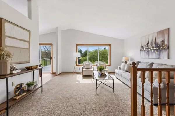 2187 Grimm RD, Chaska, MN 55318