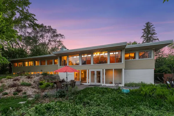1628 Oakways ST, Minnetonka, MN 55391