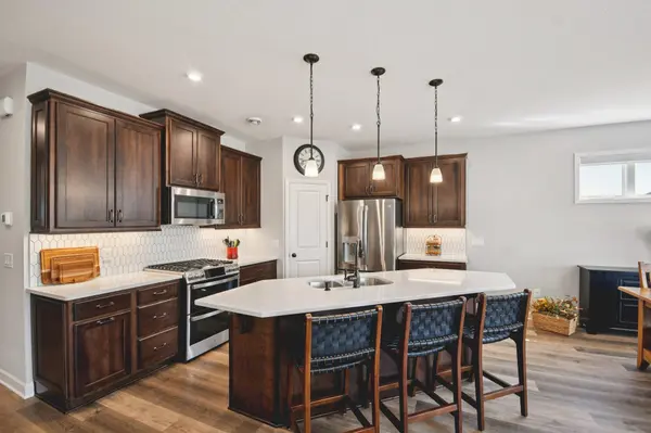 1976 Mulberry LN,  Carver,  MN 55315