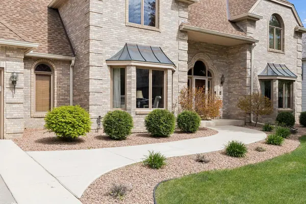11824 Welters WAY, Eden Prairie, MN 55347