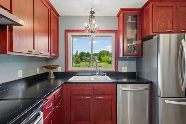 629 5th AVE S, Hopkins, MN 55343
