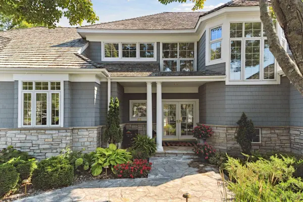45 Gideons Point RD, Tonka Bay, MN 55331