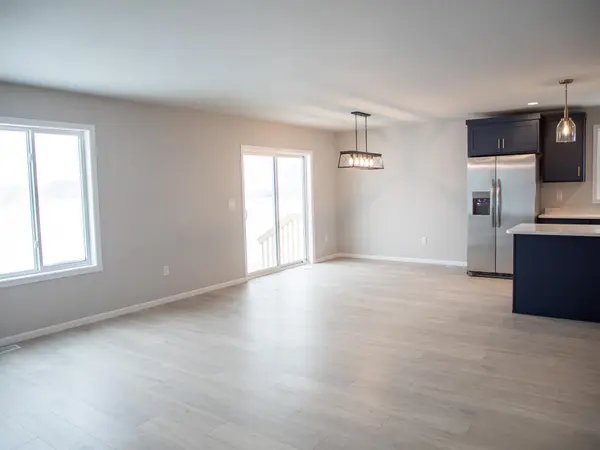 832 2 AVE S, Horace, ND 58047