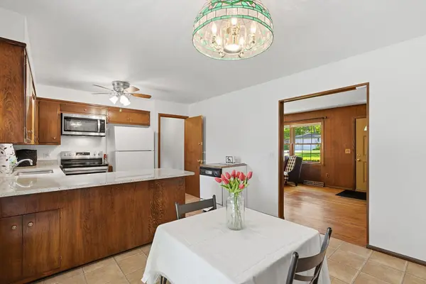 39 Labore AVE, Little Canada, MN 55117