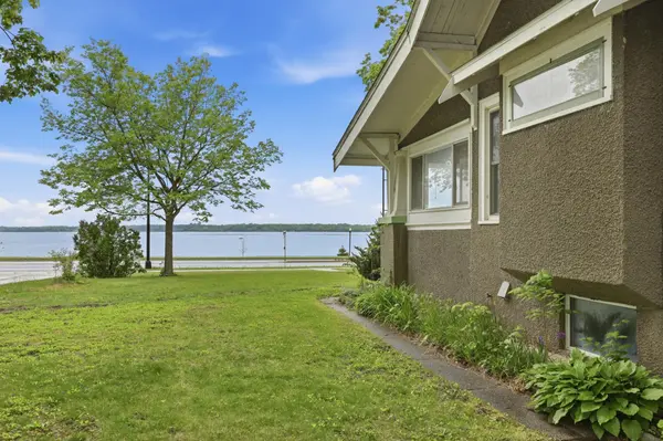 202 Lake BLVD S, Buffalo, MN 55313