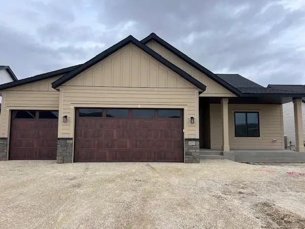 1693 Hadley Creek DR NE, Rochester, MN 55906