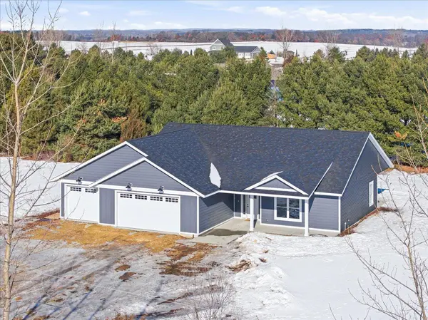 1276 200th AVE, New Richmond, WI 54017