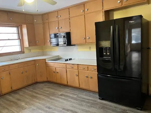 235 9th AVE SE, Waseca, MN 56093