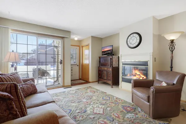 691 85th LN NW #7, Coon Rapids, MN 55433