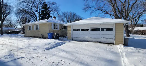 301 21st AVE N, Fargo, ND 58102