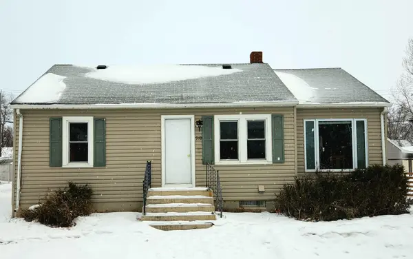 910 11th ST, International Falls, MN 56649