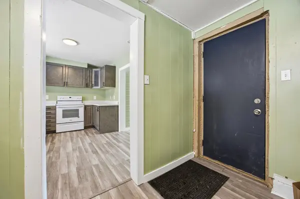842 Center ST, Enderlin, ND 58027