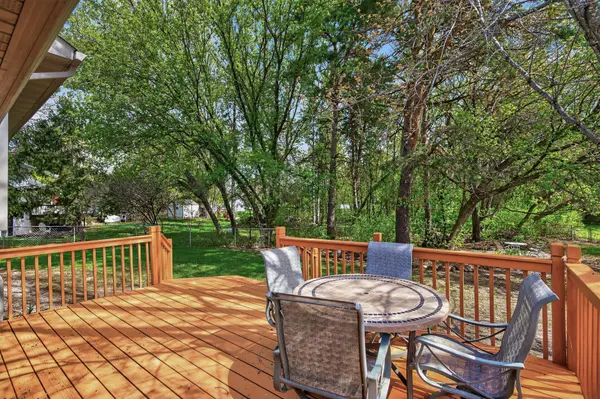 25955 Glen Oak DR, Wyoming, MN 55092