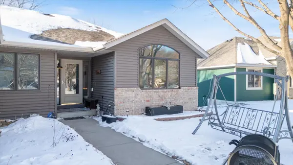2300 Pepper Ridge LN, Northfield, MN 55057