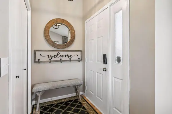 1120 Aston PL, Burnsville, MN 55337