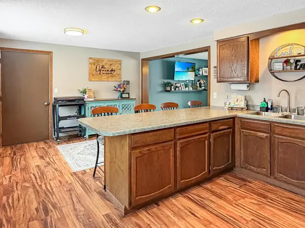 113 Oklahoma AVE, Adrian, MN 56110