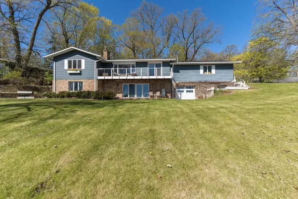 2303 S Le Homme Dieu DR NE, Alexandria, MN 56308