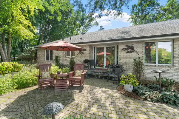481 Peavey LN, Wayzata, MN 55391
